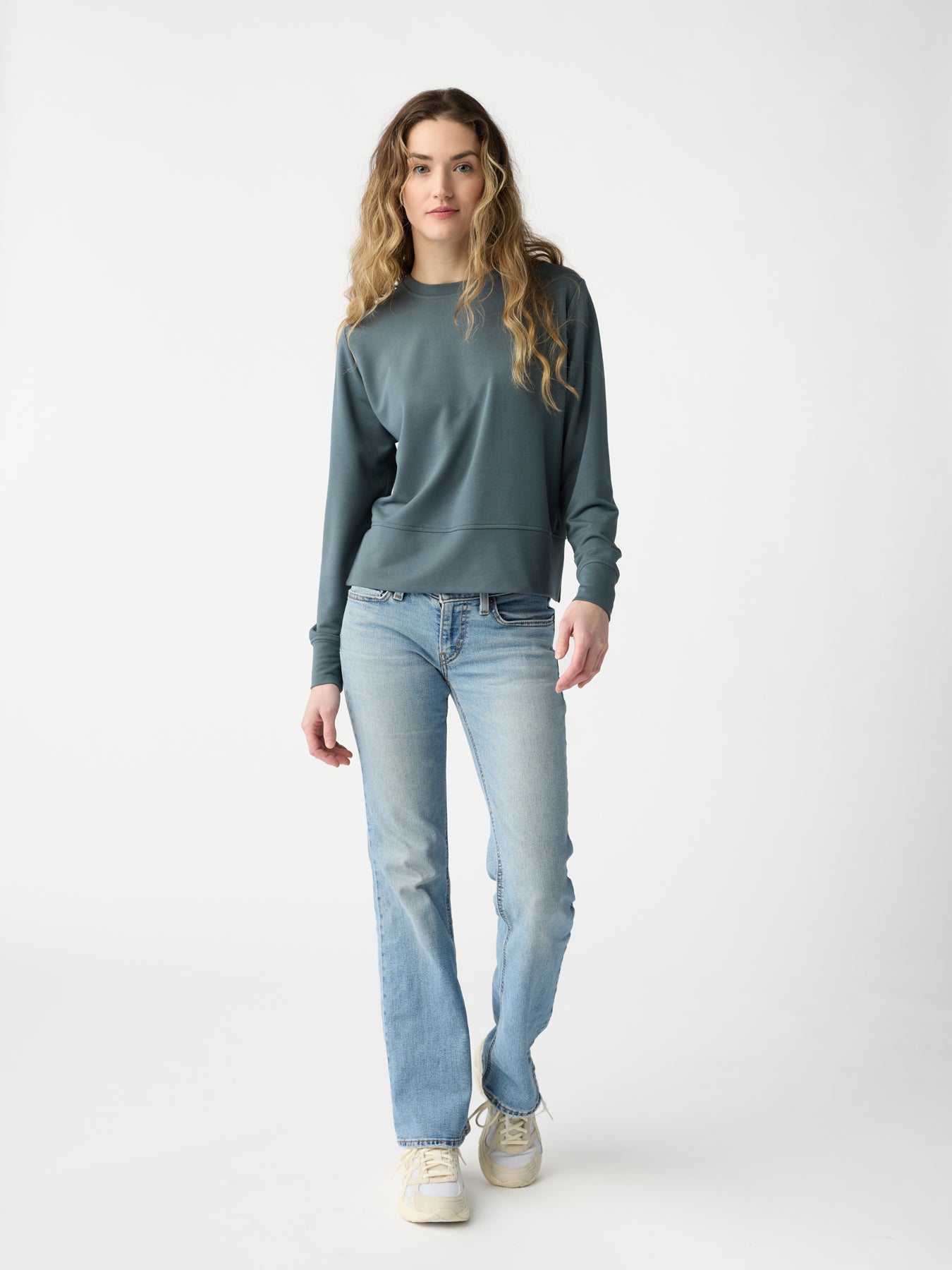 Pull Col Rond StudioLite Femme Léger Confortable Polyvalent pour Style Décontracté Cozy Earth