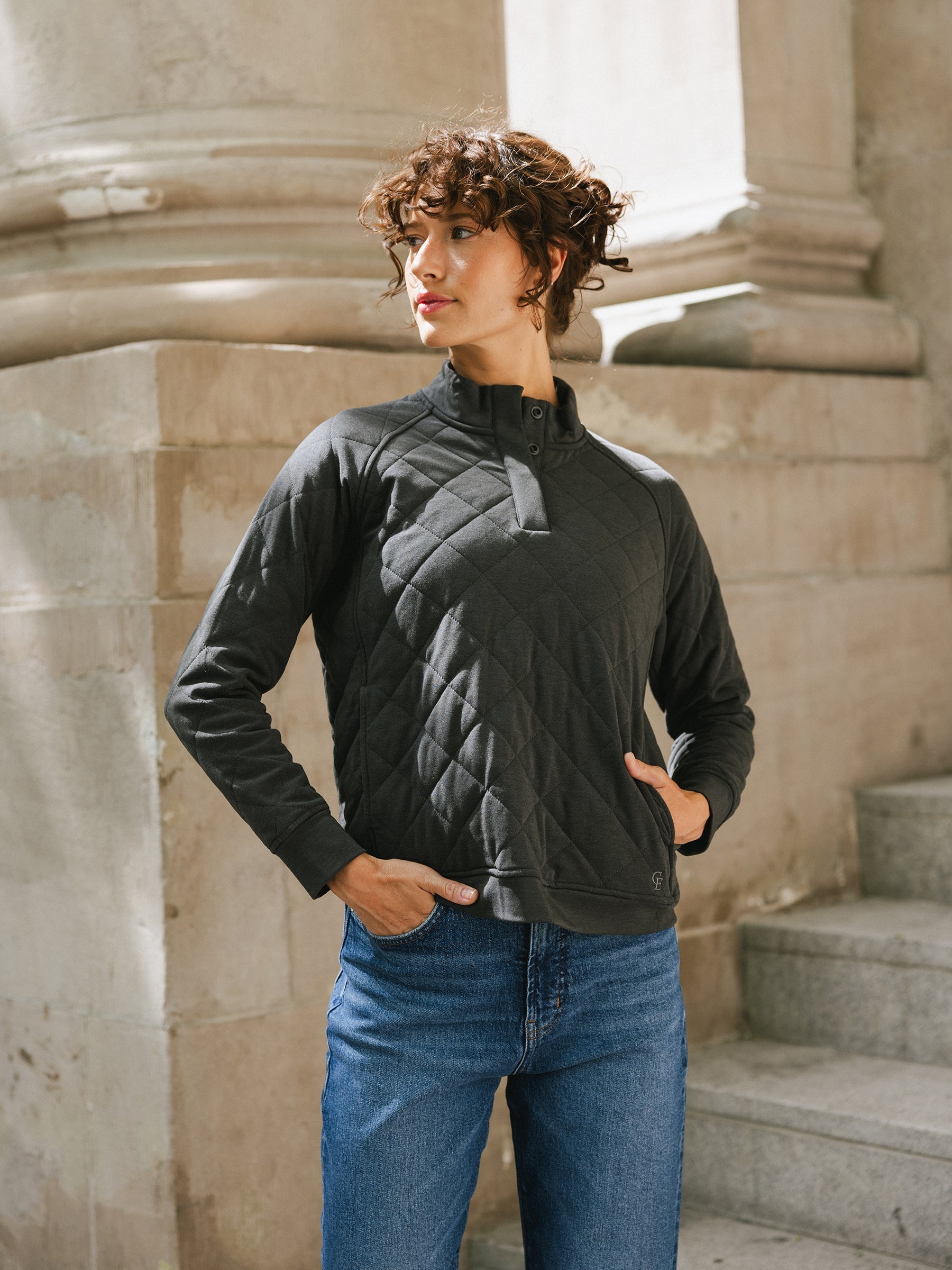 Pull Matelassé Femme en Bambou Brossé Ultra-Doux avec Boutons-Pression Élégants