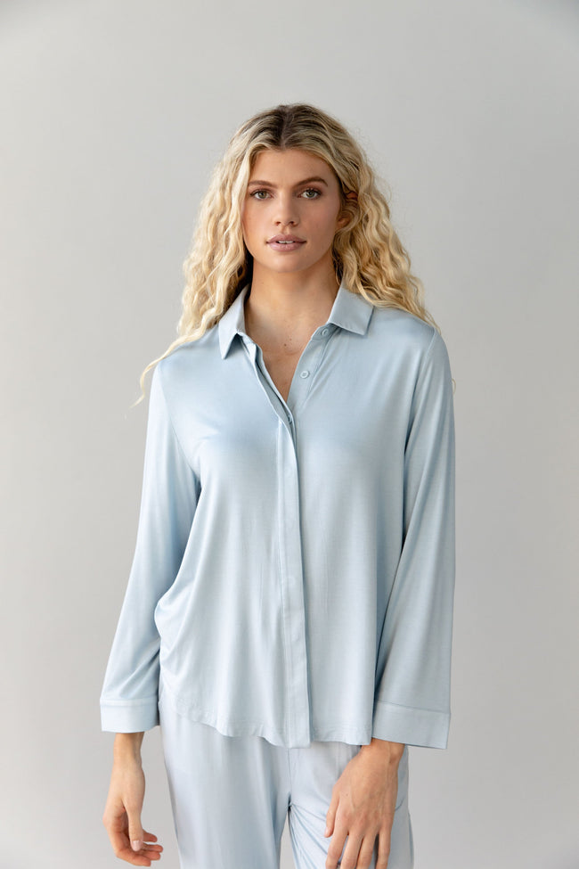 Chemise Boutonnée Femme en Bambou Extensible Col Polo Manches Longues – Confort Ultime Hover Image
