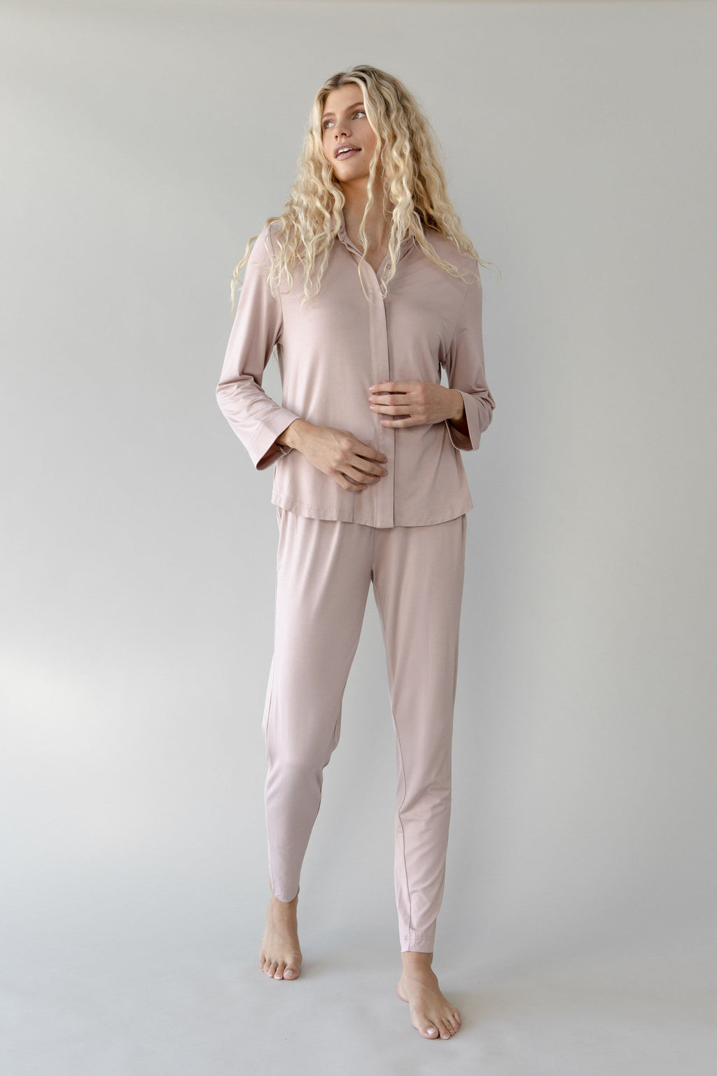 Chemise Boutonnée Femme en Bambou Extensible Col Polo Manches Longues – Confort Ultime