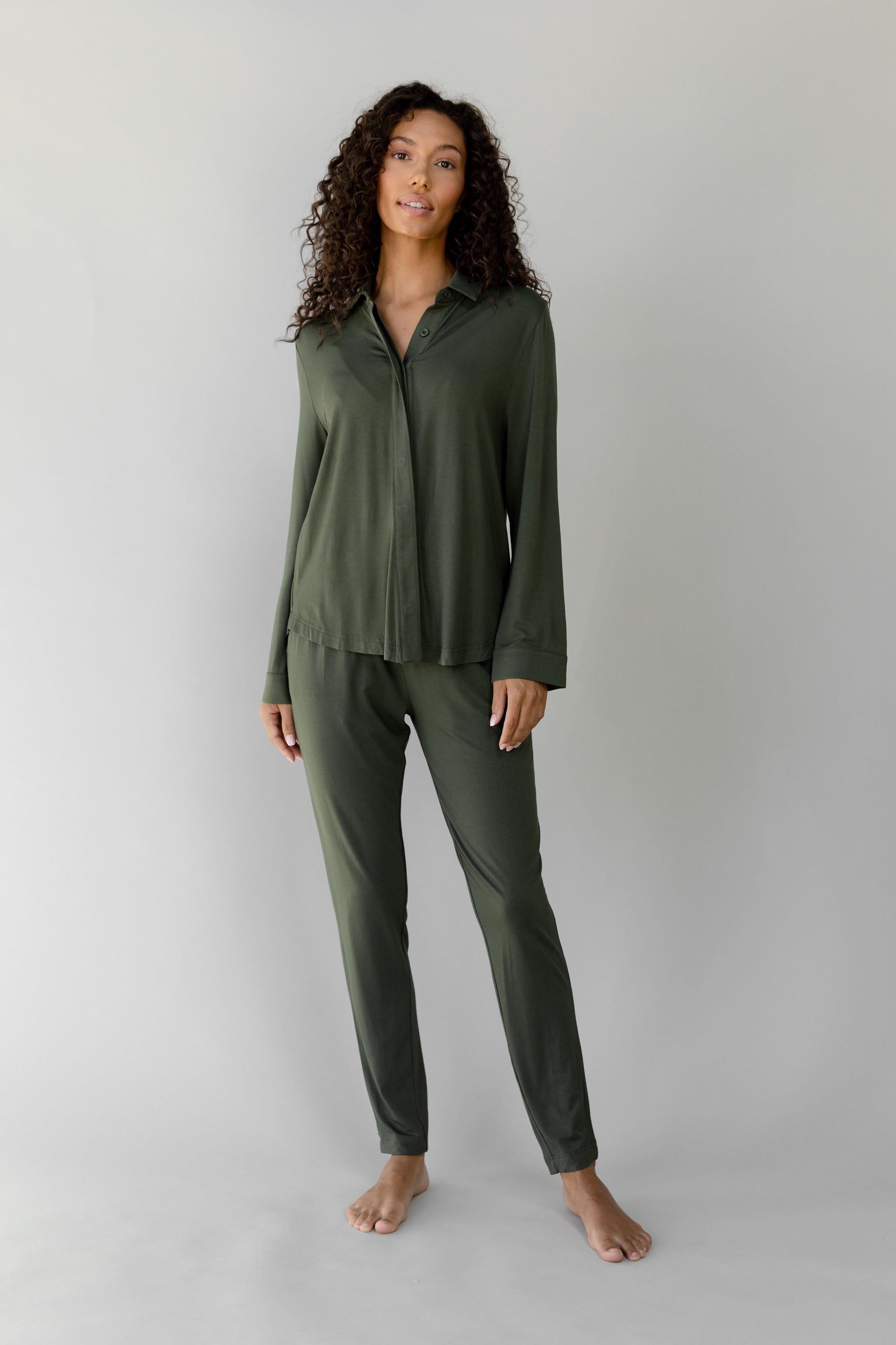 Chemise Boutonnée Femme en Bambou Extensible Col Polo Manches Longues – Confort Ultime