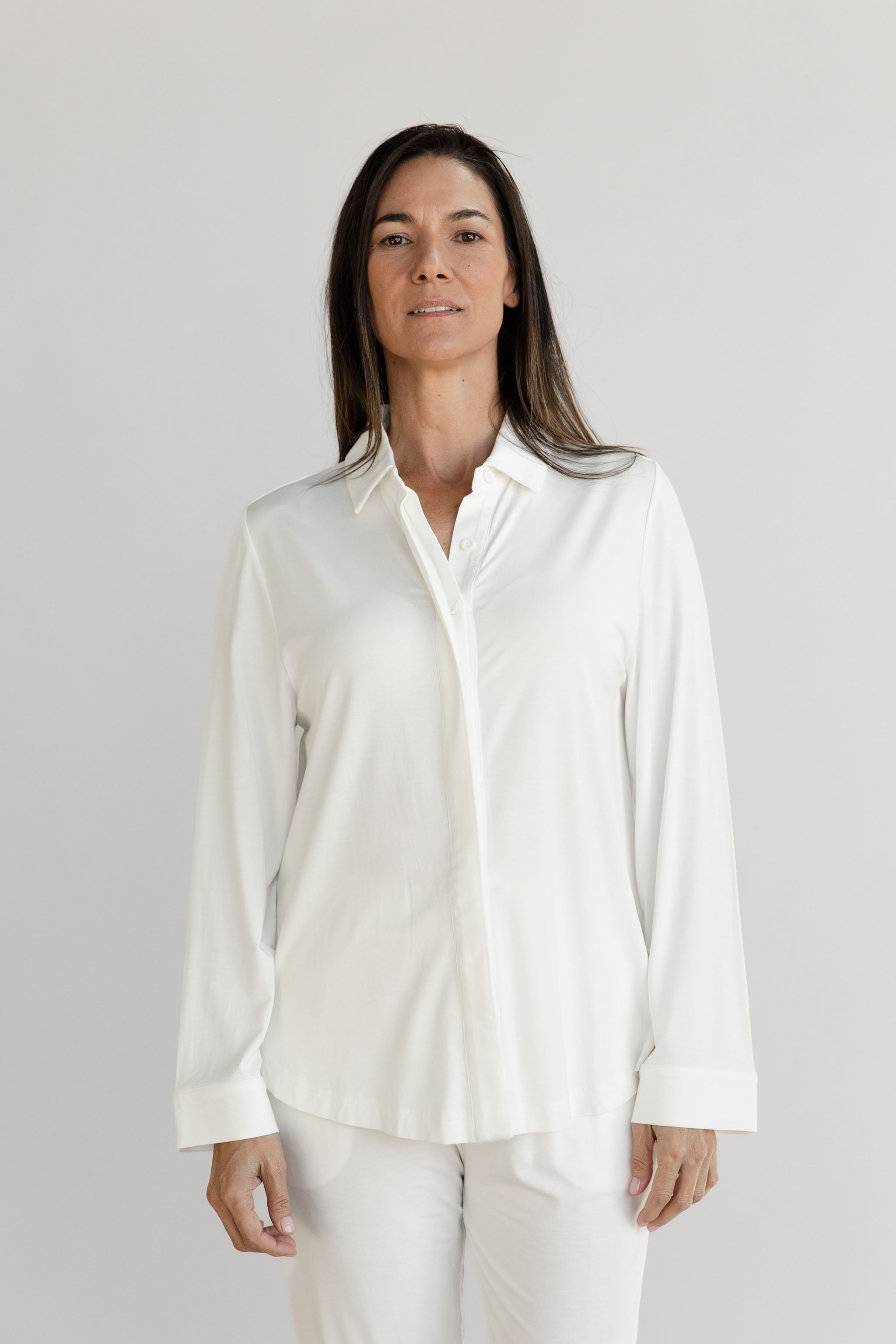 Chemise Boutonnée Femme en Bambou Extensible Col Polo Manches Longues – Confort Ultime