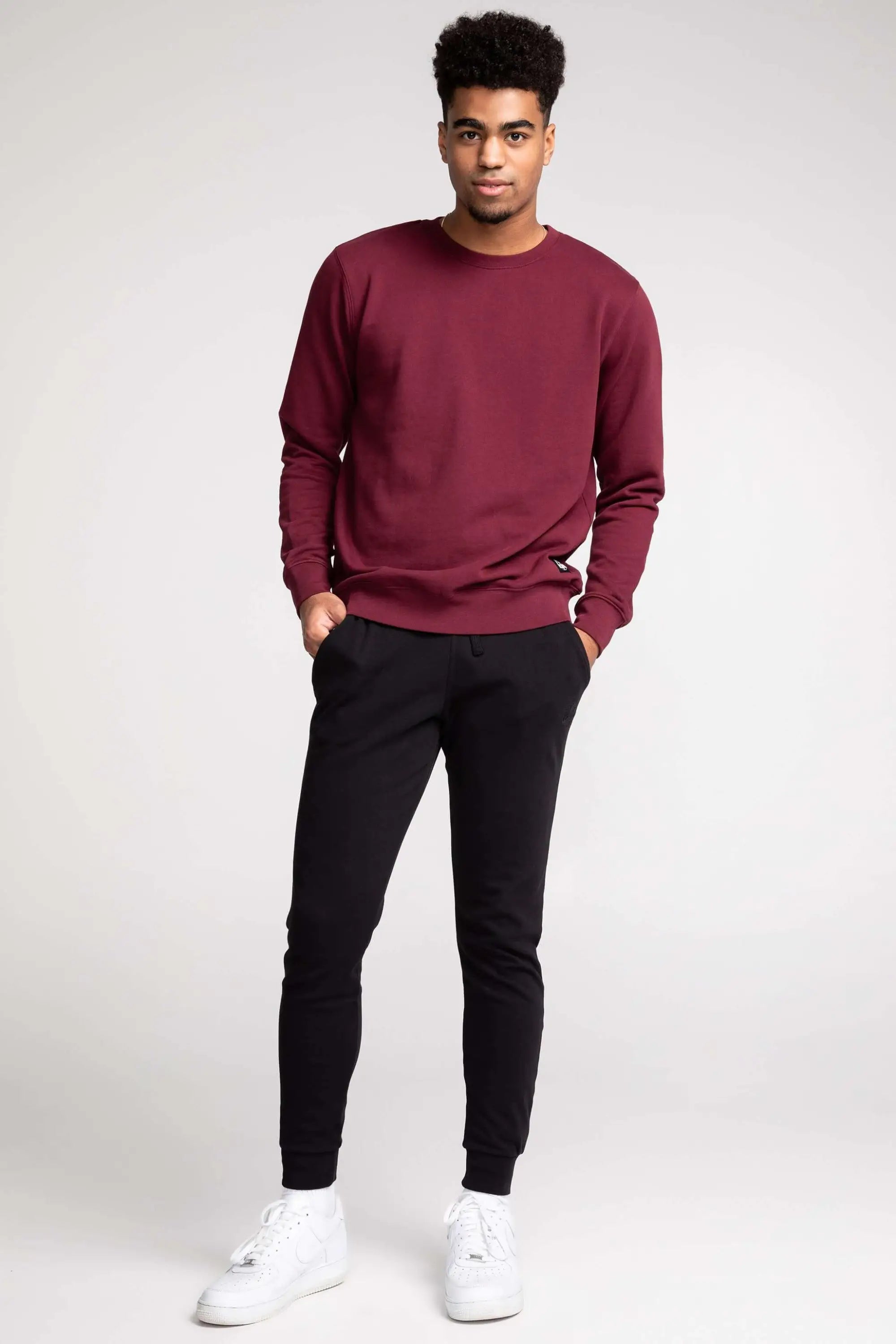 Chandail Unisexe Coton Ouaté Doux Col Rond Uni Confort Optimal Style Intemporel Sans Logo