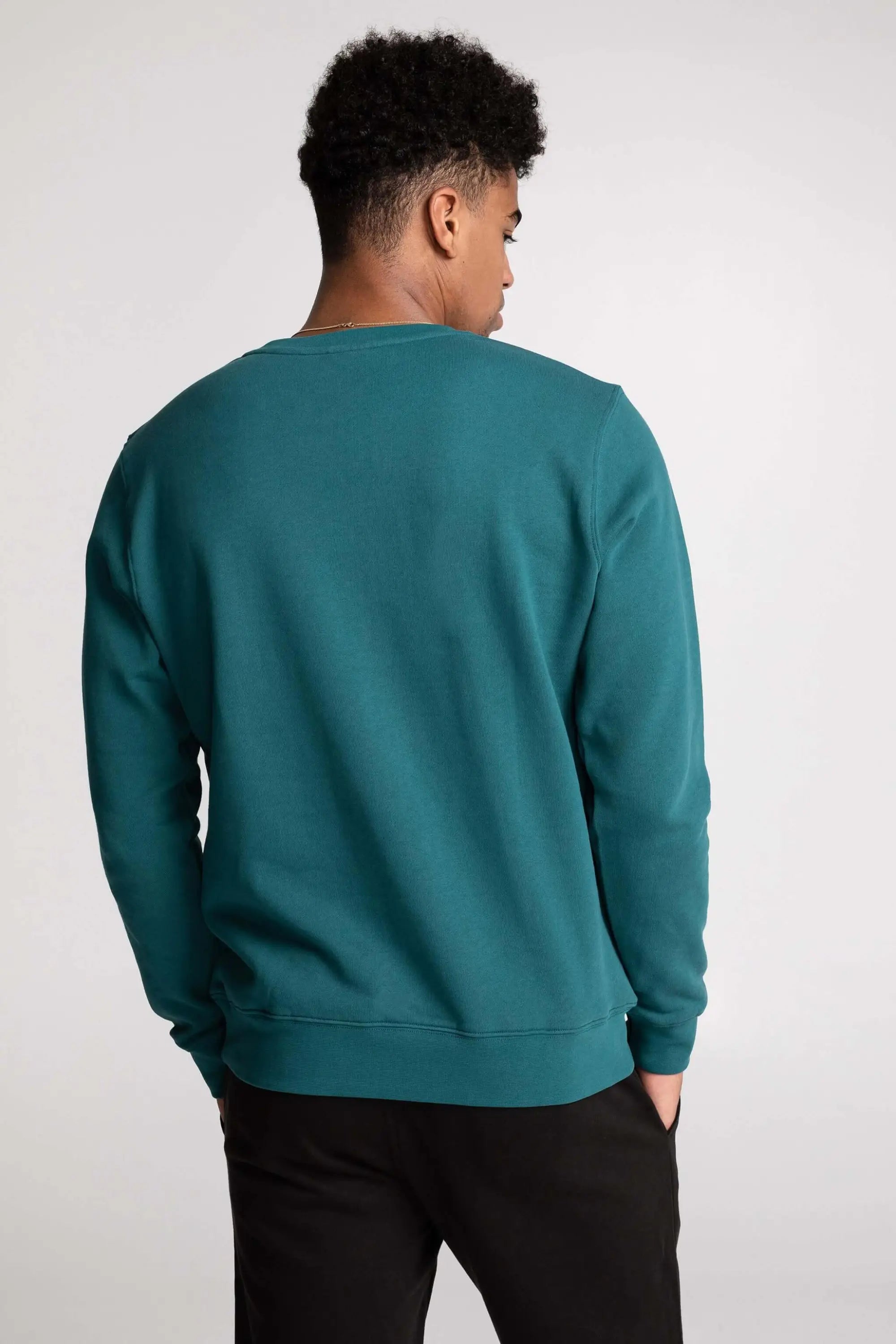 Chandail Unisexe Coton Ouaté Doux Col Rond Uni Confort Optimal Style Intemporel Sans Logo